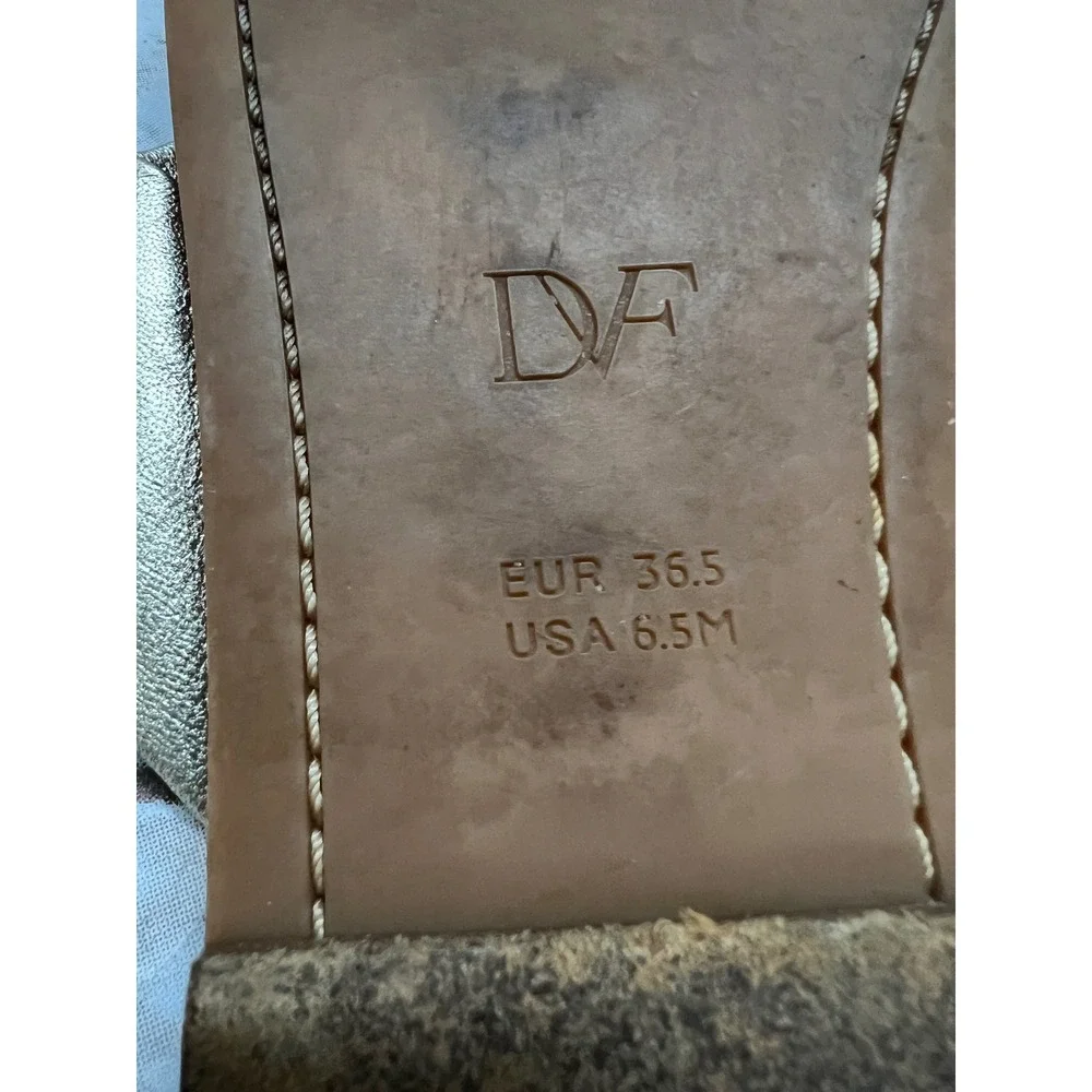 Diane von Furstenberg Thong Sandals Gold Leather Knot Flat 6.5M